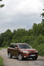 Mitsubishi Outlander 2012 года